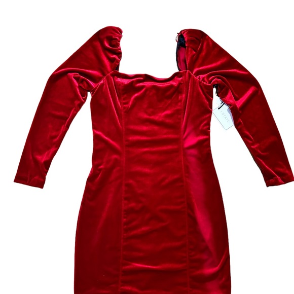 1. State Long Sleeve Red Velvet Dress Size Small‎ - Picture 7 of 9